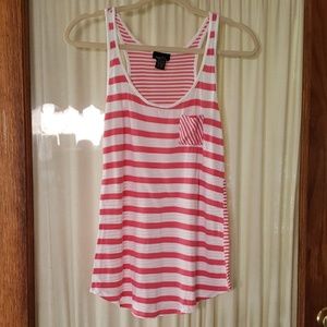 Junior's Rue21 size Small pink/white stripe tank